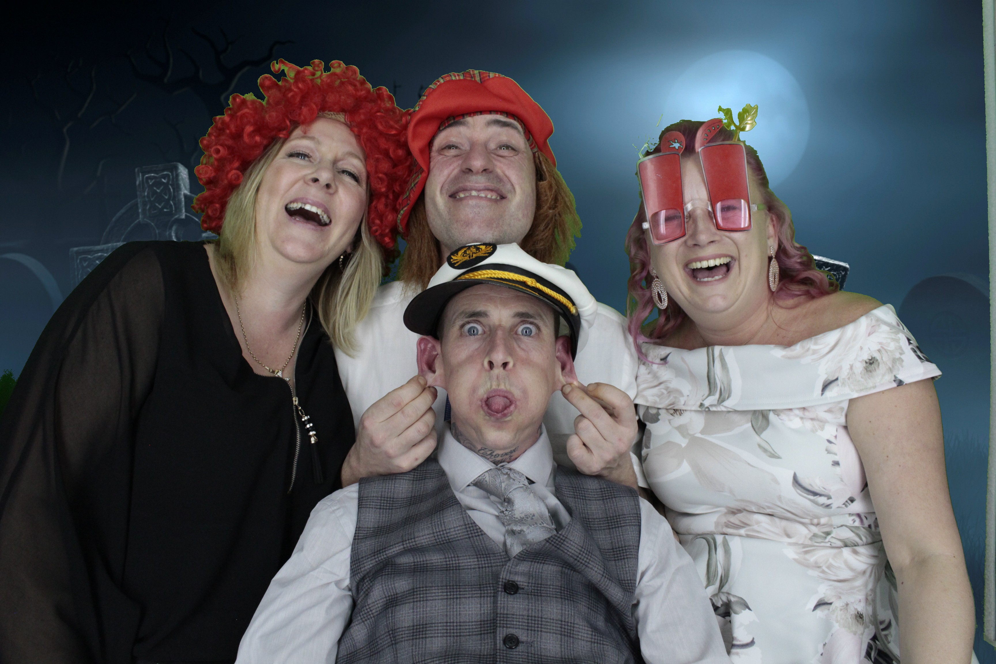 Nikki Carr's Wedding | View more photos from the event at gallery.myphotoboothexperience.co.uk/u/MyPhotoBoothExperienceLtd/Nikki-Carrs-Wedding